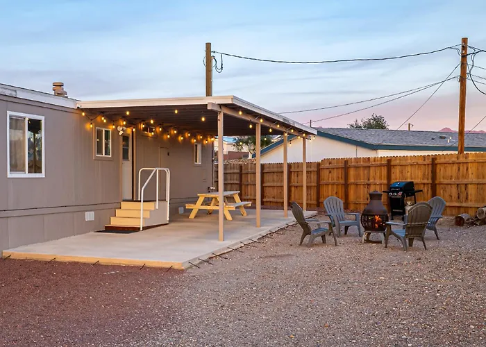Magnificent & Tranquil Home, Mountain Views , 8 Mins To Casinos & River, Fire Pit, Bbq